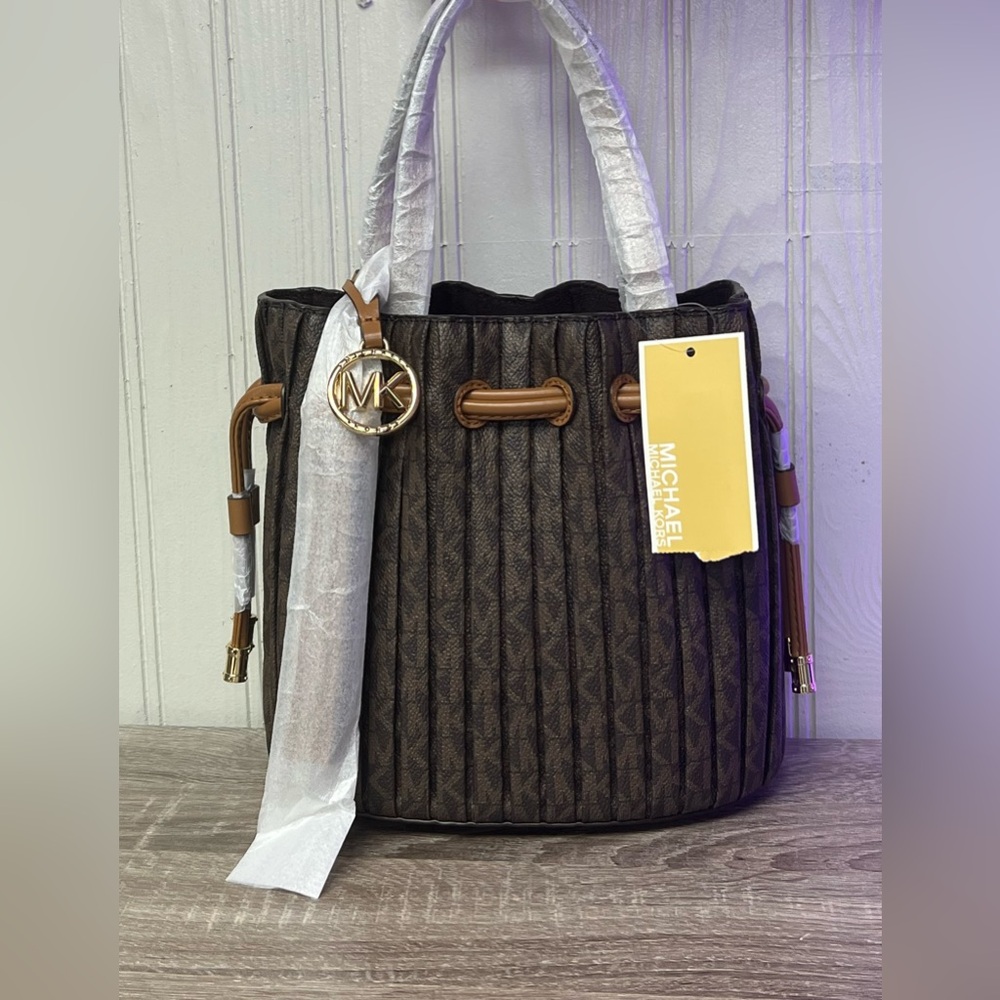 Michael Kors Willa Pleated Tote Bag